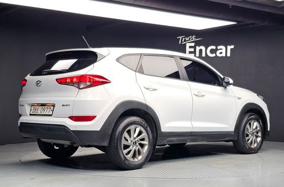 Hyundai Tucson Diesel 1.7 2WD Style — пробег 79 742 км — фото 2 из 5