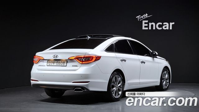 Hyundai Sonata 2.0 Premium — пробег 121 415 км — фото 2 из 5