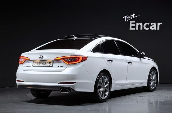 Hyundai Sonata 2.0 Premium — пробег 121 415 км — фото 2 из 5