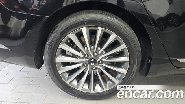 Kia K7 из Кореи Encar