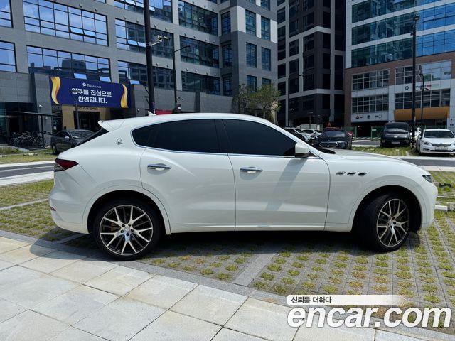 Maserati Levante 3.0 S AWD Sport — пробег 108 191 км — фото 5 из 5