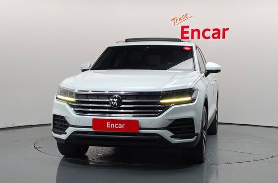 Volkswagen Touareg 3.0 TDI Premium — пробег 100 033 км — фото 3 из 5