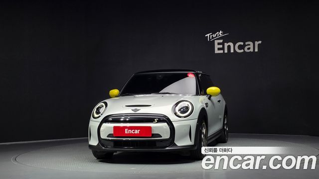 Mini Cooper SE Electric 3rd — пробег 12 073 км — фото 3 из 5