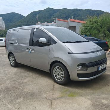 Hyundai Staria L3.5 Cargo 3-Seater Modern — пробег 1 419 км — фото 1 из 5