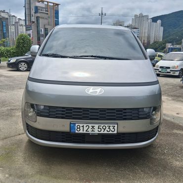 Hyundai Staria L3.5 Cargo 3-Seater Modern — пробег 1 419 км — фото 3 из 5