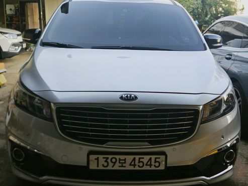 Kia Carnival 9-seater Prestige — пробег 140 181 км — фото 1 из 5