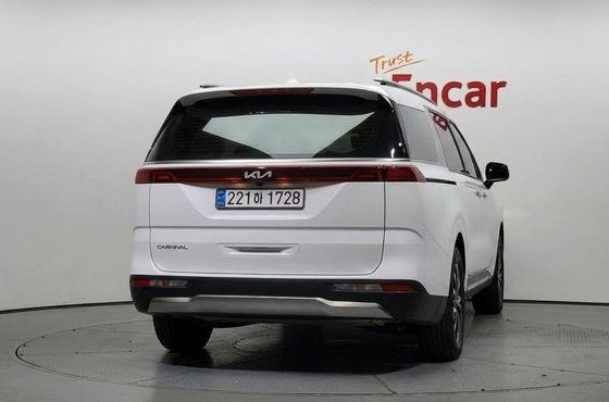 Kia Carnival Gasoline 9-Seater Noblesse — пробег 106 390 км — фото 4 из 5