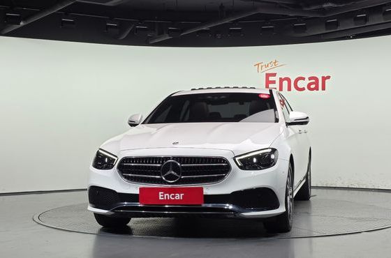 Mercedes-Benz E-Class E350 4MATIC Avantgarde — пробег 68 027 км — фото 3 из 5