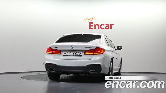 BMW 5-Series 520d xDrive M Sport Package Plus — пробег 133 613 км — фото 4 из 5