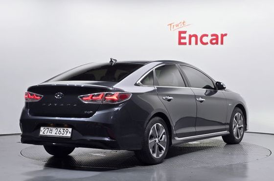 Hyundai Sonata 2.0 Plug-in HEV Premium — пробег 87 928 км — фото 2 из 5
