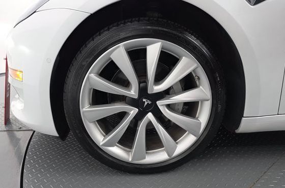 Tesla Model 3 Long Range AWD — пробег 51 829 км — фото 5 из 5