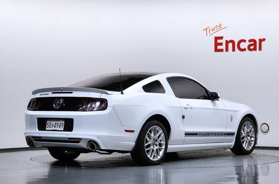 Ford Mustang Coupe — пробег 144 443 км — фото 2 из 5