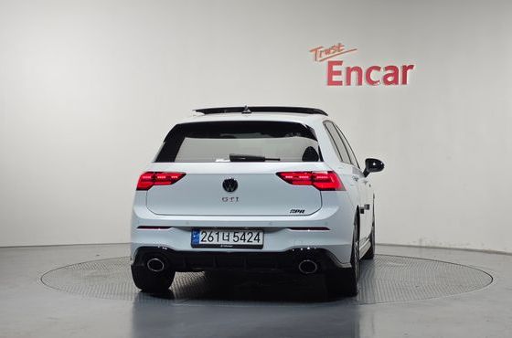 Volkswagen Golf 2.0 GTI — пробег 27 819 км — фото 4 из 5