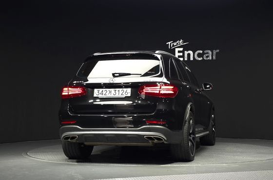 Mercedes-Benz GLC-Class AMG GLC43 4MATIC — пробег 79 959 км — фото 4 из 5
