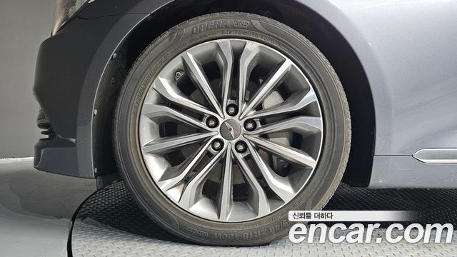Hyundai Genesis из Кореи Encar