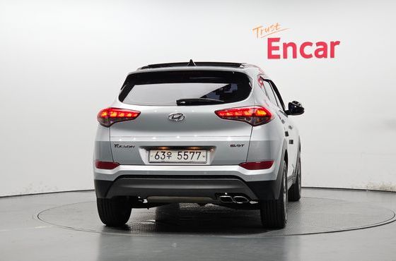 Hyundai Tucson Diesel 2.0 2WD Modern — пробег 143 398 км — фото 4 из 5