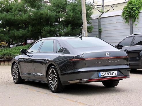 Hyundai Grandeur 2,5 Gasoline 2WD Calligraphy — пробег 165 650 км — фото 3 из 5