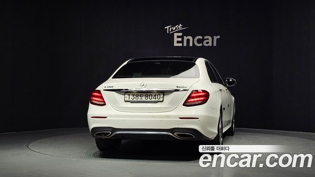Mercedes-Benz E-Class из Кореи Encar
