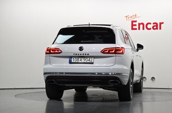Volkswagen Touareg 3.0 TDI Prestige — пробег 60 087 км — фото 4 из 5