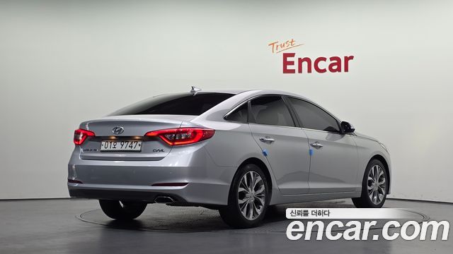 Hyundai Sonata 2.0 Premium — пробег 112 760 км — фото 2 из 5