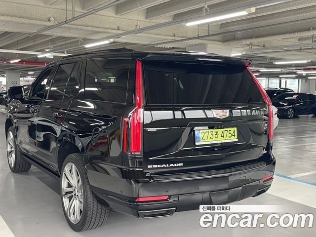 Cadillac Escalade 6.2 Sports Platinum — пробег 15 км — фото 4 из 5