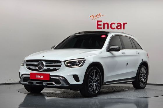 Mercedes-Benz GLC-Class GLC300 4MATIC — пробег 50 553 км — фото 1 из 5