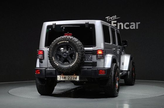 Jeep Wrangler 2.8 Diesel Sahara 4Door — пробег 93 013 км — фото 4 из 5