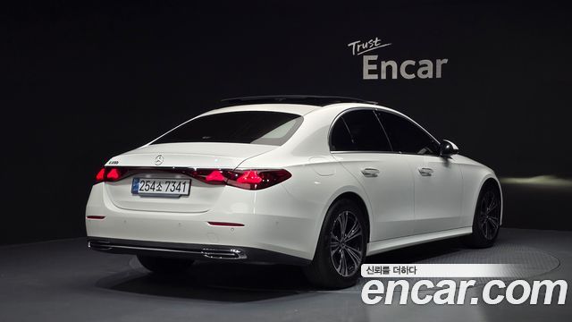 Mercedes-Benz E-Class из Кореи Encar