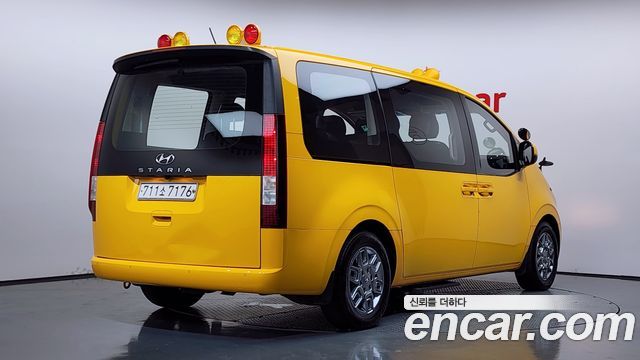 Hyundai Staria из Кореи Encar