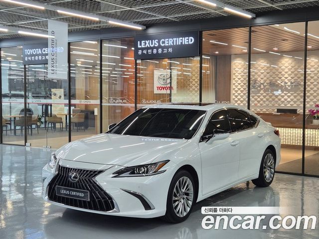 Lexus ES Luxury Plus — пробег 56 488 км — фото 1 из 5
