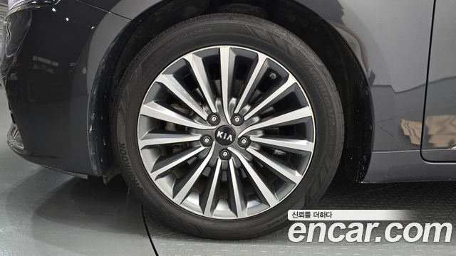 Kia K7 из Кореи Encar