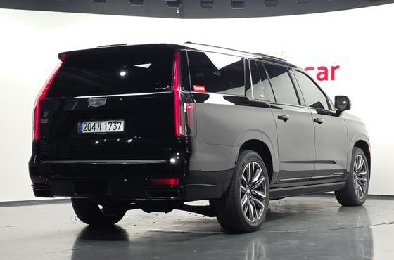 Cadillac Escalade 6.2 ESV ESV Sports Platinum — пробег 81 879 км — фото 2 из 5