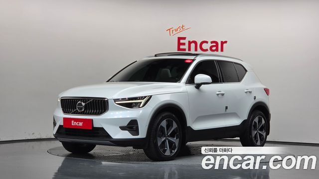 Volvo XC40 B4 Ultimate Bright — пробег 18 736 км — фото 1 из 5