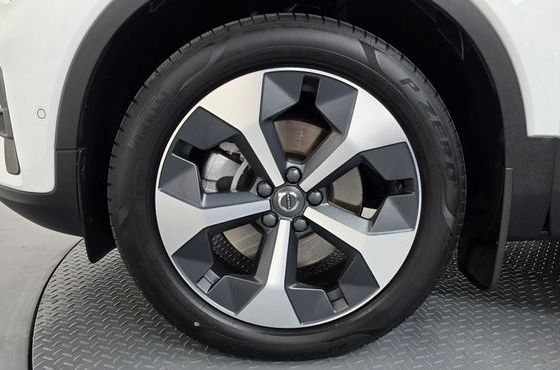 Volvo XC40 B4 Ultimate Bright — пробег 18 736 км — фото 5 из 5