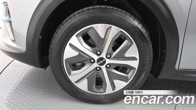 Kia Niro Prestige — пробег 35 028 км — фото 5 из 5