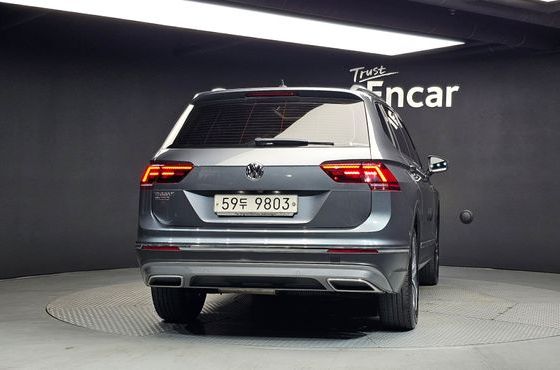 Volkswagen Tiguan 2.0 TDI Prestige — пробег 178 907 км — фото 4 из 5