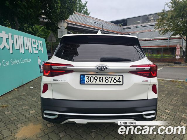 Kia Seltos из Кореи Encar