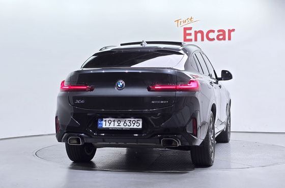 BMW X4 xDrive20i M Sport — пробег 45 412 км — фото 4 из 5