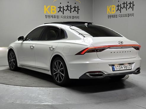 Hyundai Grandeur 2.5 Le Blanc — пробег 71 287 км — фото 2 из 5