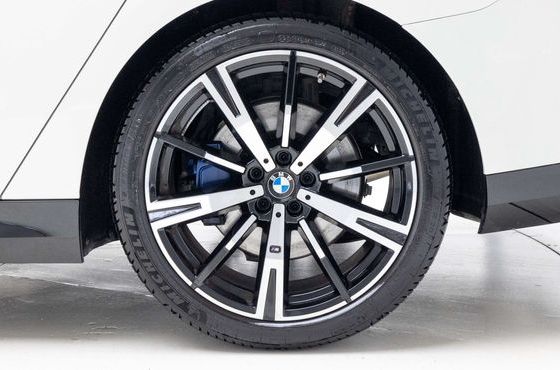 BMW 5-Series 530i xDrive M Sport — пробег 9 550 км — фото 5 из 5