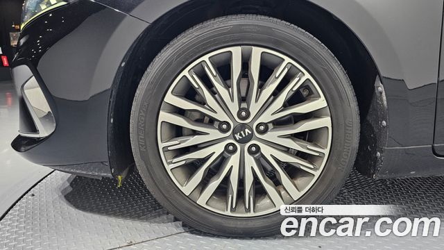 Kia K7 из Кореи Encar