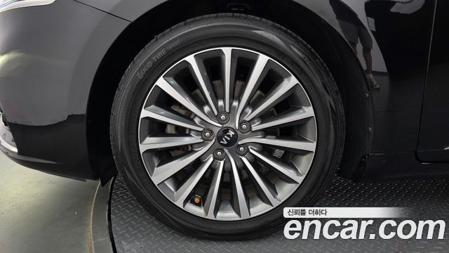 Kia K7 из Кореи Encar