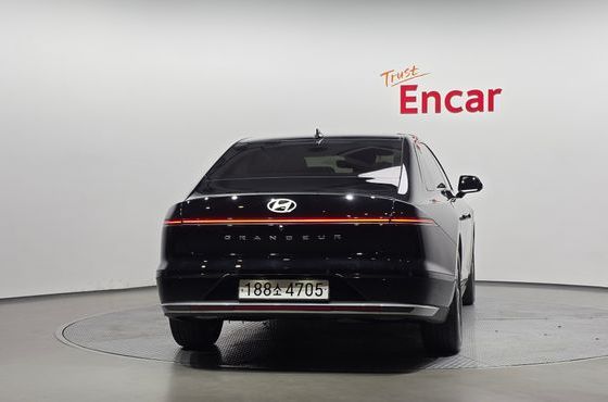 Hyundai Grandeur Premium — пробег 24 241 км — фото 4 из 5
