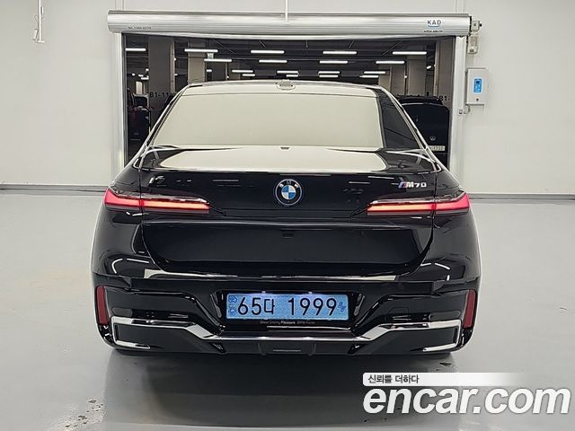 BMW i7 M70 xDrive — пробег 71 693 км — фото 3 из 5
