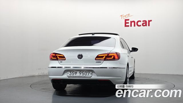 Volkswagen CC 2.0 TDI BlueMotion — пробег 139 490 км — фото 4 из 5
