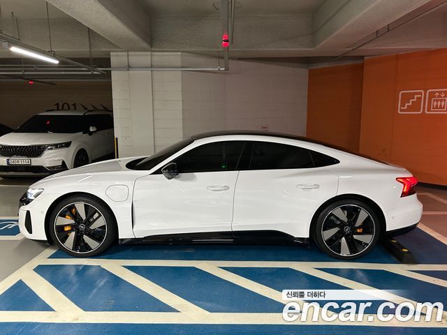 Audi e-tron GT GT quattro Premium — пробег 13 700 км — фото 3 из 5