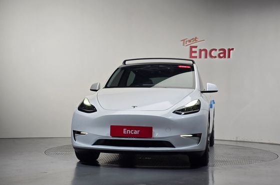 Tesla Model Y Long Range AWD — пробег 67 340 км — фото 3 из 5