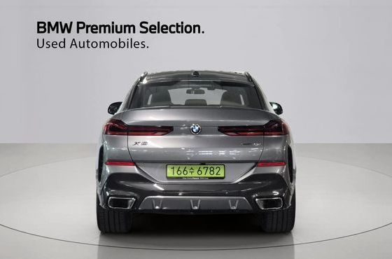 BMW X6 xDrive40i M Sport — пробег 4 115 км — фото 4 из 5