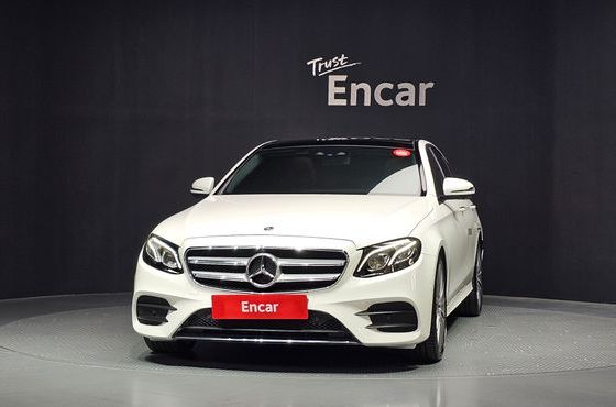 Mercedes-Benz E-Class E300 4MATIC AMG Line — пробег 49 415 км — фото 3 из 5