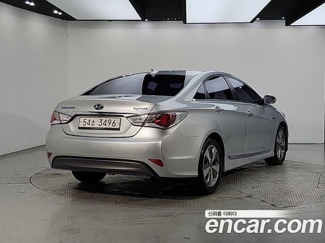 Hyundai Sonata 2.0 Royal — пробег 167 663 км — фото 4 из 5